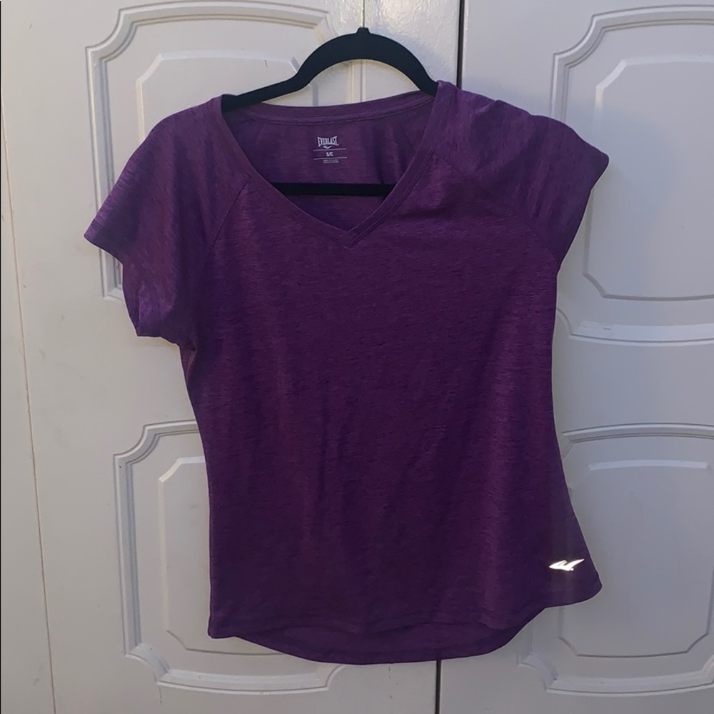 workout shirt